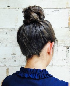 20 Hairstyles for Greasy Hair That Hide Oily Roots